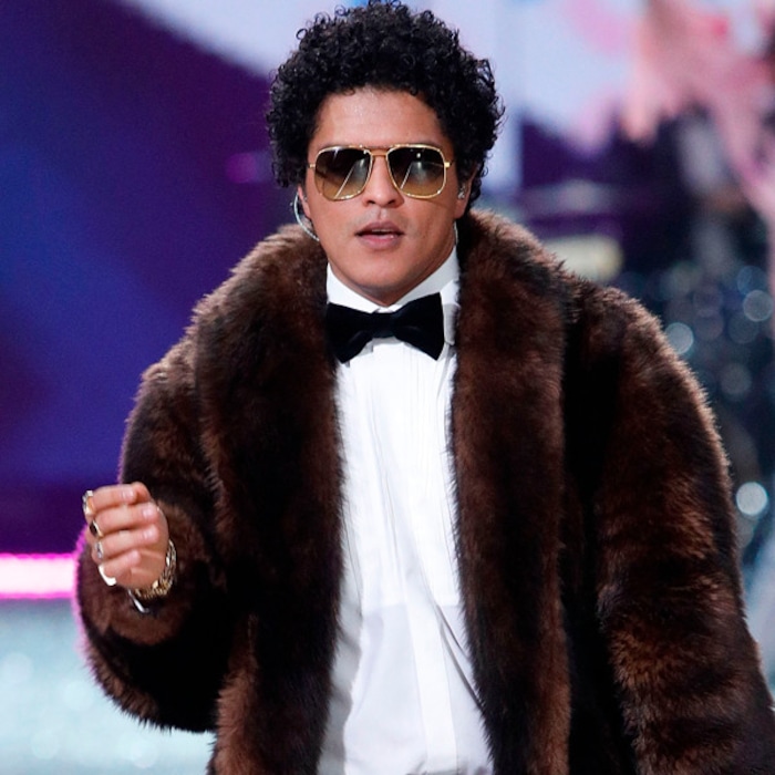24k Career Inside The Private World Of Bruno Mars The Most Exacting Star In Pop E Online Uk